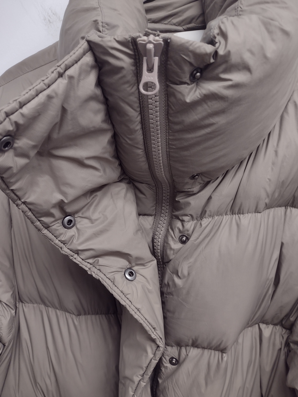 Oak & Fort Taupe Oversized Down Fill Puffer Studio 01 (XS) 700 Fill High Collar - Picture 5 of 15